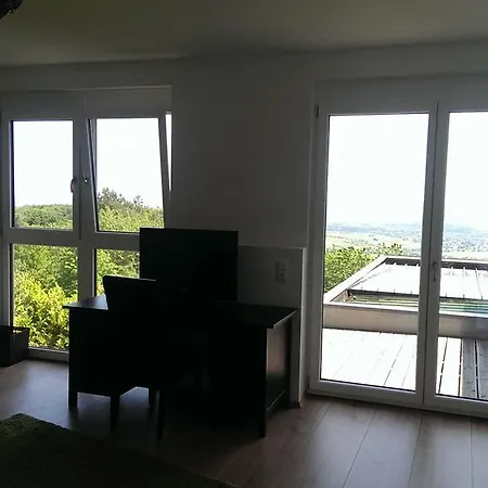 Vendégház Zum Rebhang 3*