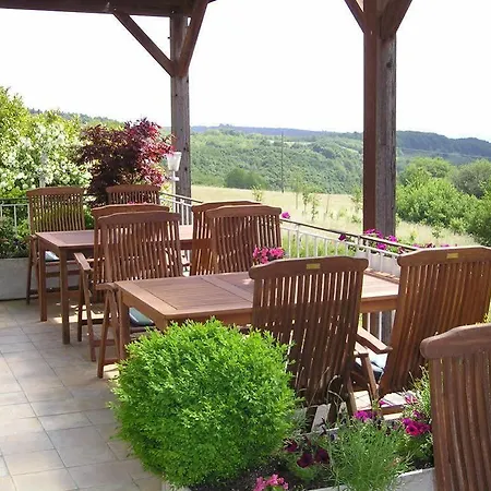 Vendégház Zum Rebhang 3*