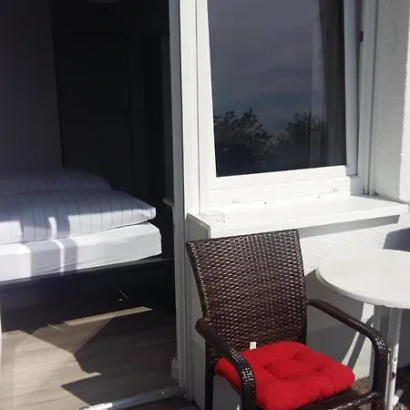 Pensjonat Zum Rebhang Oestrich-Winkel